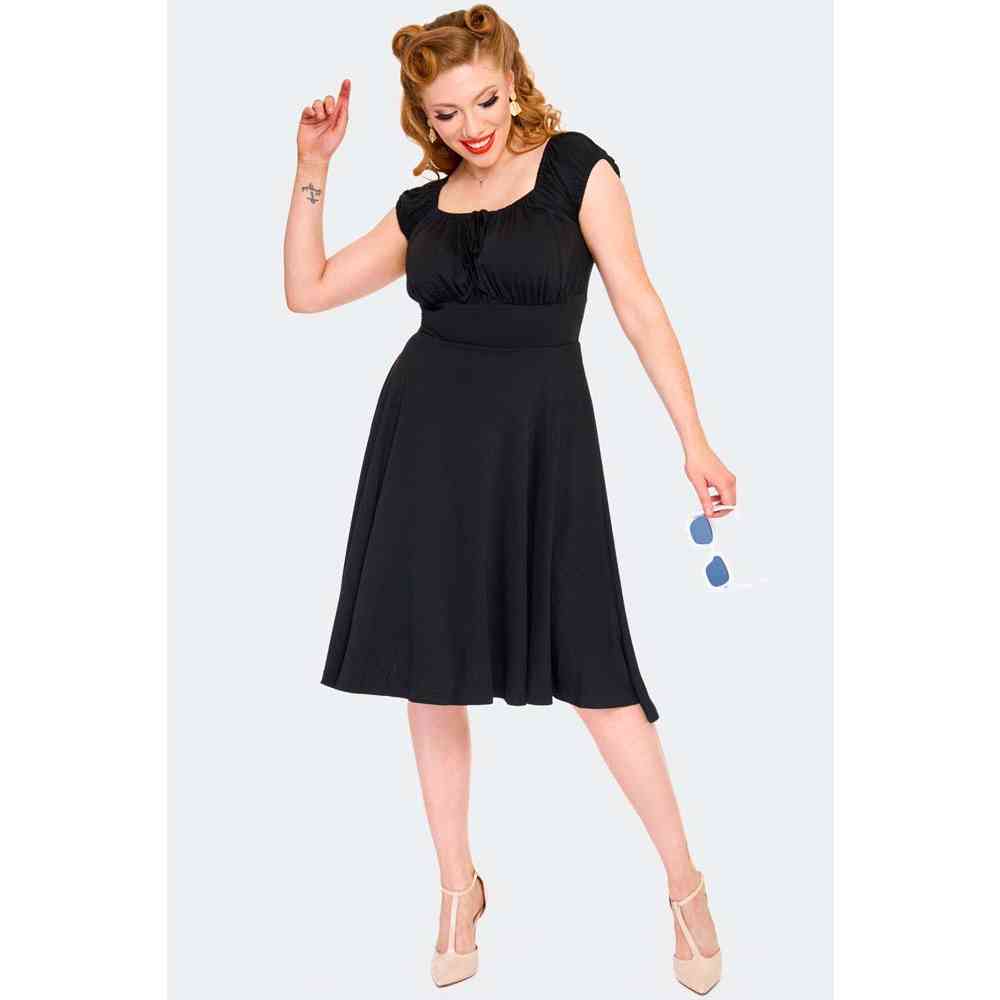 Voodoo Vixen - Gathered Neckline Knit Robe évasée - Noir